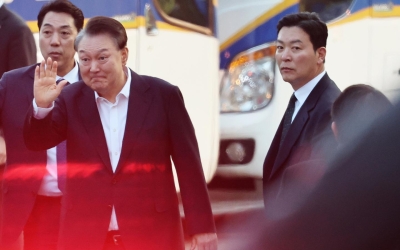 尹 석방에도 '보수 결집' 효과 없었다 | 한국일보