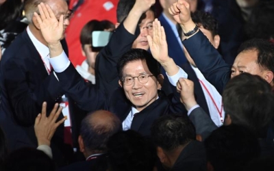 의원들이 끌고 '경기도 라인' 밀고… 김문수 대선 후보 만든 사람들 | 한국일보
