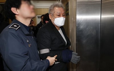 ‘통일교 청탁’ 건진법사 오늘 1심 선고…김건희 공모 혐의