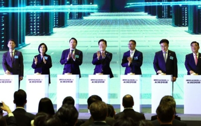 AI 3대 강국 공약 시동…李 대통령, 울산 AI 데이터센터서 산업 전략 첫 행보 - 아시아경제