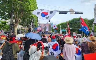 서초동에 尹·李 지지자들 모였다…