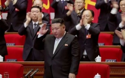 백악관 "트럼프, 김정은과 전제조건 없는 대화 여전히 열려 있어"