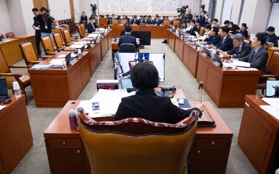 민주, 2차 종합·통일교 특검 법사위 상정…8일 본회의 처리 시도