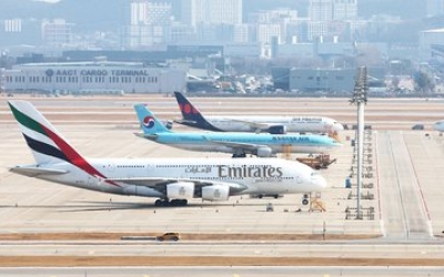 속보 두바이서 발 묶였던 한국 관광객 탑승 항공기, 인천공항 착륙