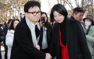 국힘 의원방 "민심 난리도 아냐" 한동훈은 "공산당식 숙청 정치"