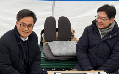 김동연 ‘단식농성’ 김경수 만나 “힘 합치자”
