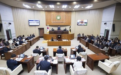 강제추행 혐의 의왕시의원, 재판부 선고 기일 미뤄