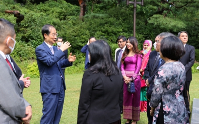 한 총리, 아시아 13개국 대사 초청 '2030 부산엑스포 지지해달라'