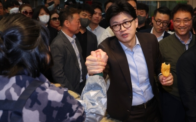 국힘 후보 선출 D-1…부산 찾은 한동훈·청년층 공략 김문수