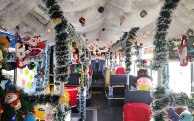 연말 낭만 부산 ‘산타버스’, 크리스마스 앞두고 운행 중단