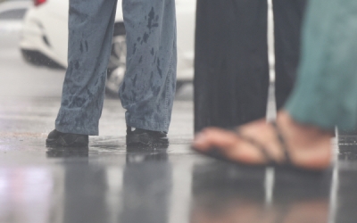 경남에 호우·강풍주의보 지속…둔치주자창·도로 통제