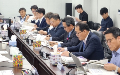 李대통령 반대에도…부산시 “산업은행 이전” 거듭 요청