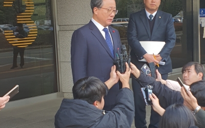 `해직교사 특별채용` 김석준 부산시교육감 1심서 직위상실형(종합)