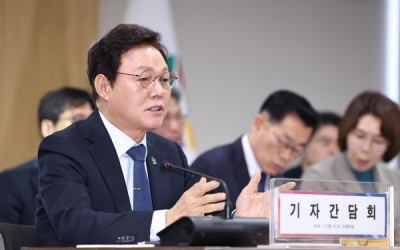 4월3일(지방선거 전 법정시한) 이전 행정통합 주민투표, 박완수 “못할 건 없어…논의할 것”