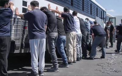 "美 ICE에 체포됐던 한국인 50명, 미국 재입국해 현장 복귀" | 중앙일보