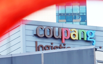 쿠팡 무슨 속셈?…'억울→잘못된' 영문 반박문 미묘하게 달랐다 | 중앙일보