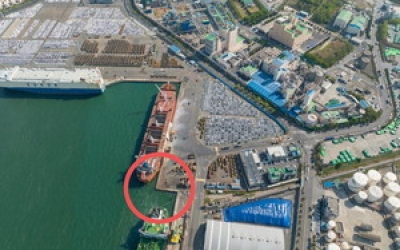 울산본항 4·5부두 연결한 계단식 구조 직선화