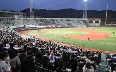 울산 웨일즈, 창단 첫 퓨처스리그 경기에서 롯데에 패배