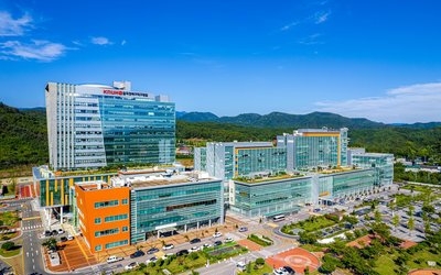 대구경북 ‘양성자 암 치료 시대’ 열린다...칠곡경대병원·동산의료원