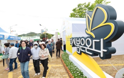 영양군, 산불 재앙 넘어선 희망의 ‘먹거리 한마당’에 11만 명 몰려
