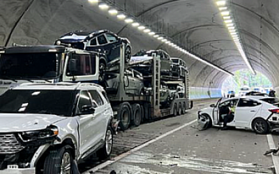 무안광주고속도로 터널 정체에 6중 추돌···8명 경상