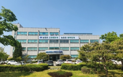 군산시농기센터, 외부 강사 의존 심화···