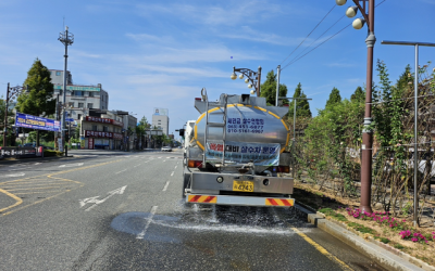 군산시, 도심 열기 물로 식힌다…살수차 본격 운행