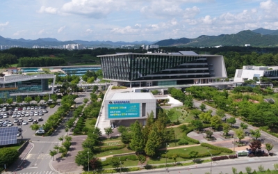 완주군수는 ‘소통’, 군의회는 ‘차단’