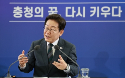 李, 대전 방문서 해수부 이전 재확인…충청 정치인·지역민 '분노' 확산
