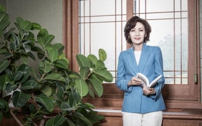 '논문·조기유학 피고발' 이진숙 전 충남대 총장…경찰, 각하 결정