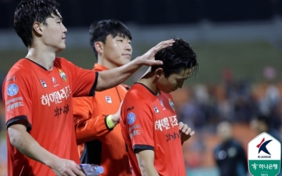 강원FC, 강릉 17경기 무패와 파이널A권 도약에도 아쉬움 남았다 - 강원도민일보