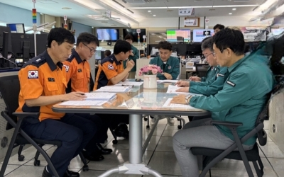김진태 지사, 추석 연휴 119 상황실 방문 격려 - 강원도민일보