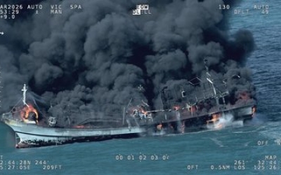 제주 해상 화재로 어선 침몰…밤샘 수색에도 실종자 2명 발견 못해