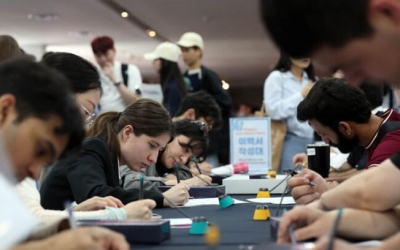 “국힘 비난글 6만개 계정 중국”…외국인 댓글 국적 표기·참정권 제한 ‘쟁점화’ [뉴스+]