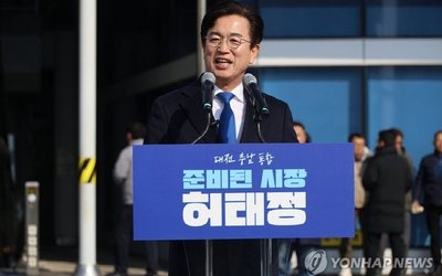 與 대전시장 후보에 허태정…국힘 이장우 시장과 4년 만에 '리턴매치'