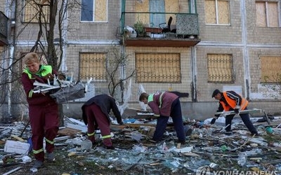 러, 우크라 공습에 수십명 사상…우크라는 러 석유시설 공습