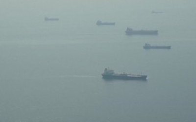 이란, 호르무즈 해협 재봉쇄…유조선 향해 발포까지